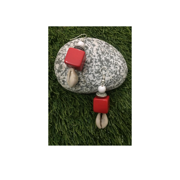 beads and shells earrings